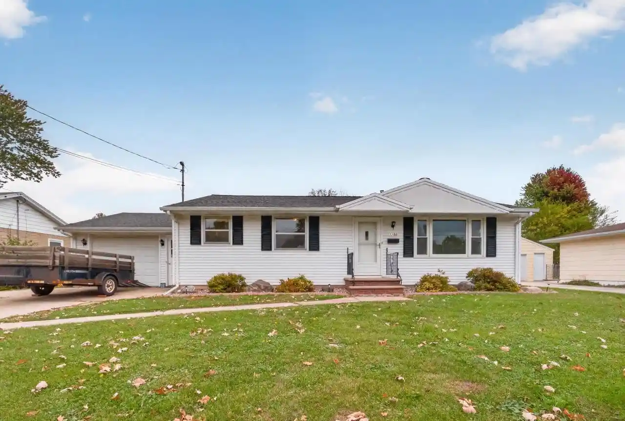 Photo 1 of Single family home for sale at 1198 Langlade Ave, Green Bay, WI 54304 | MLS# 50334460 | Listing updated on 2026-10-25