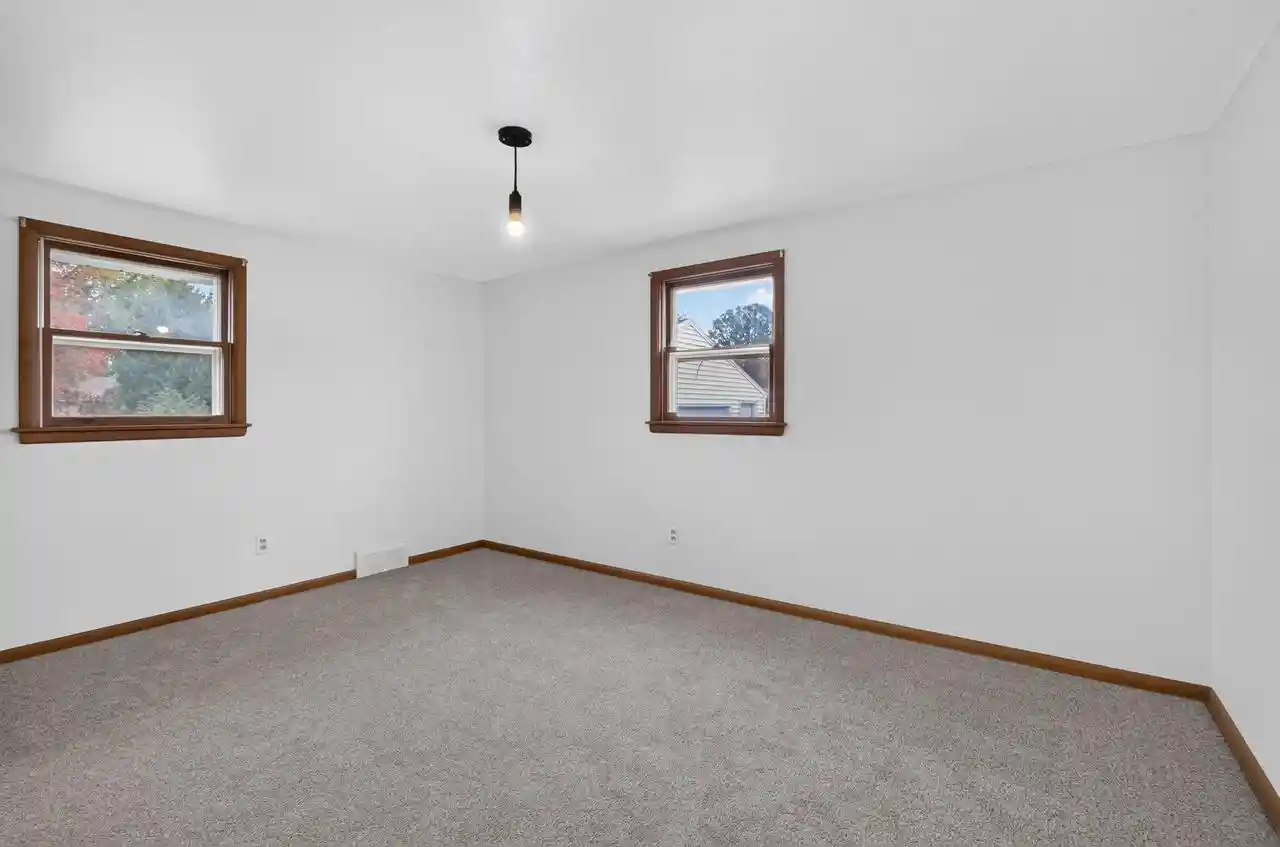 Photo 2 of Single family home for sale at 1198 Langlade Ave, Green Bay, WI 54304 | MLS# 50334460 | Listing updated on 2026-10-25