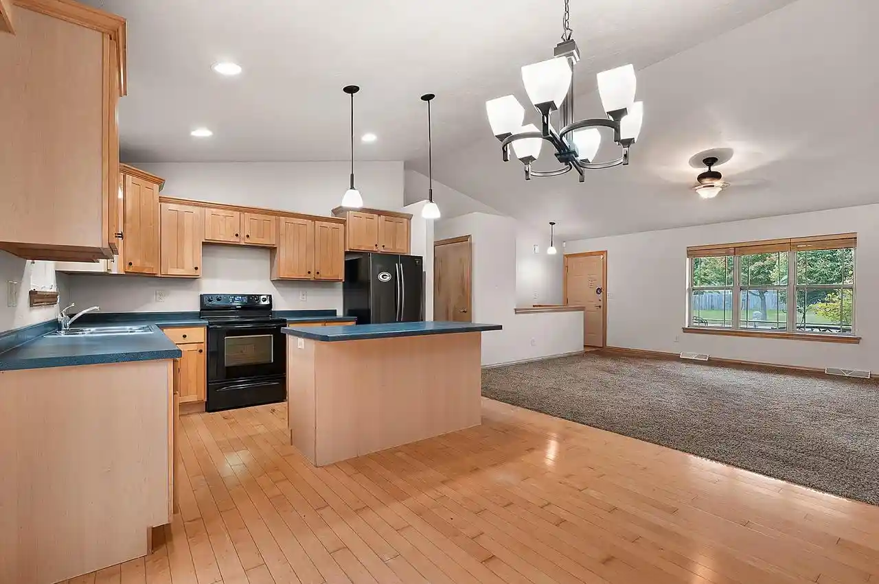 Photo 3 of Single family home for sale at 1416 Wolverine Trl, New Franken, WI 54229 | MLS# 50334467 | Listing updated on 2026-10-26