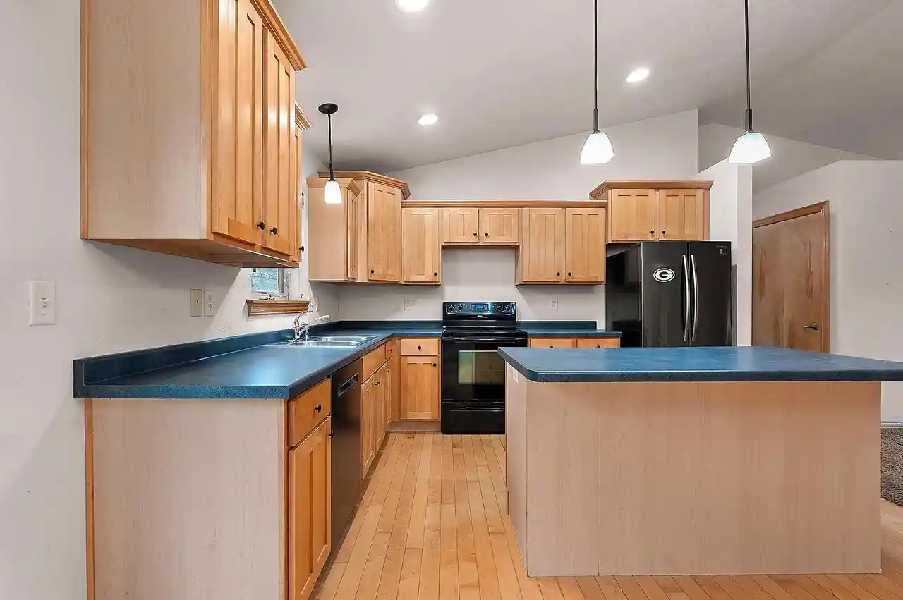 Photo 4 of Single family home for sale at 1416 Wolverine Trl, New Franken, WI 54229 | MLS# 50334467 | Listing updated on 2026-10-26
