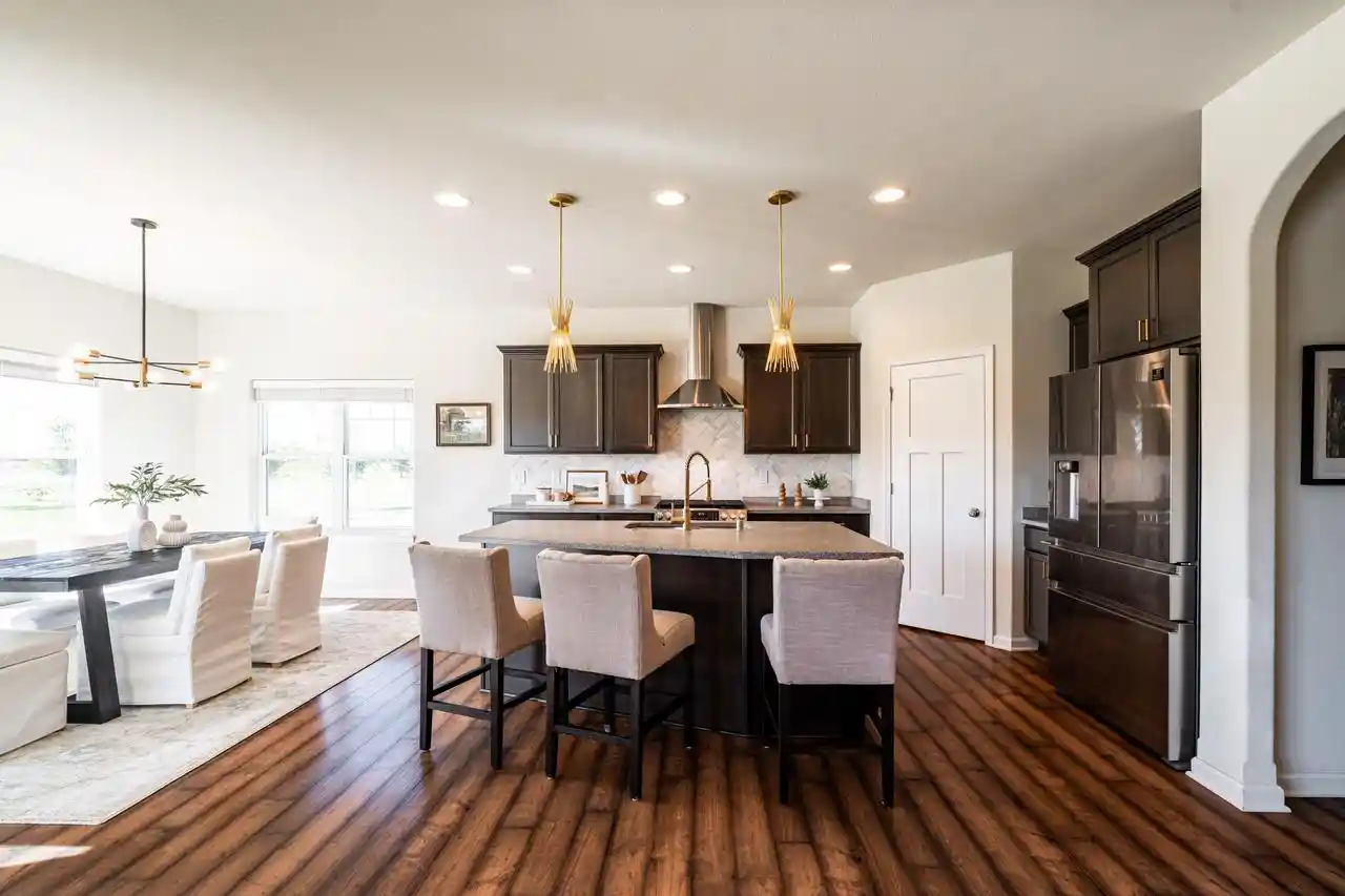 Photo 4 of Single family home for sale at 8211 W Highlander Dr, Mequon, WI 53097 | MLS# 1985108 | Listing updated on 2026-10-29