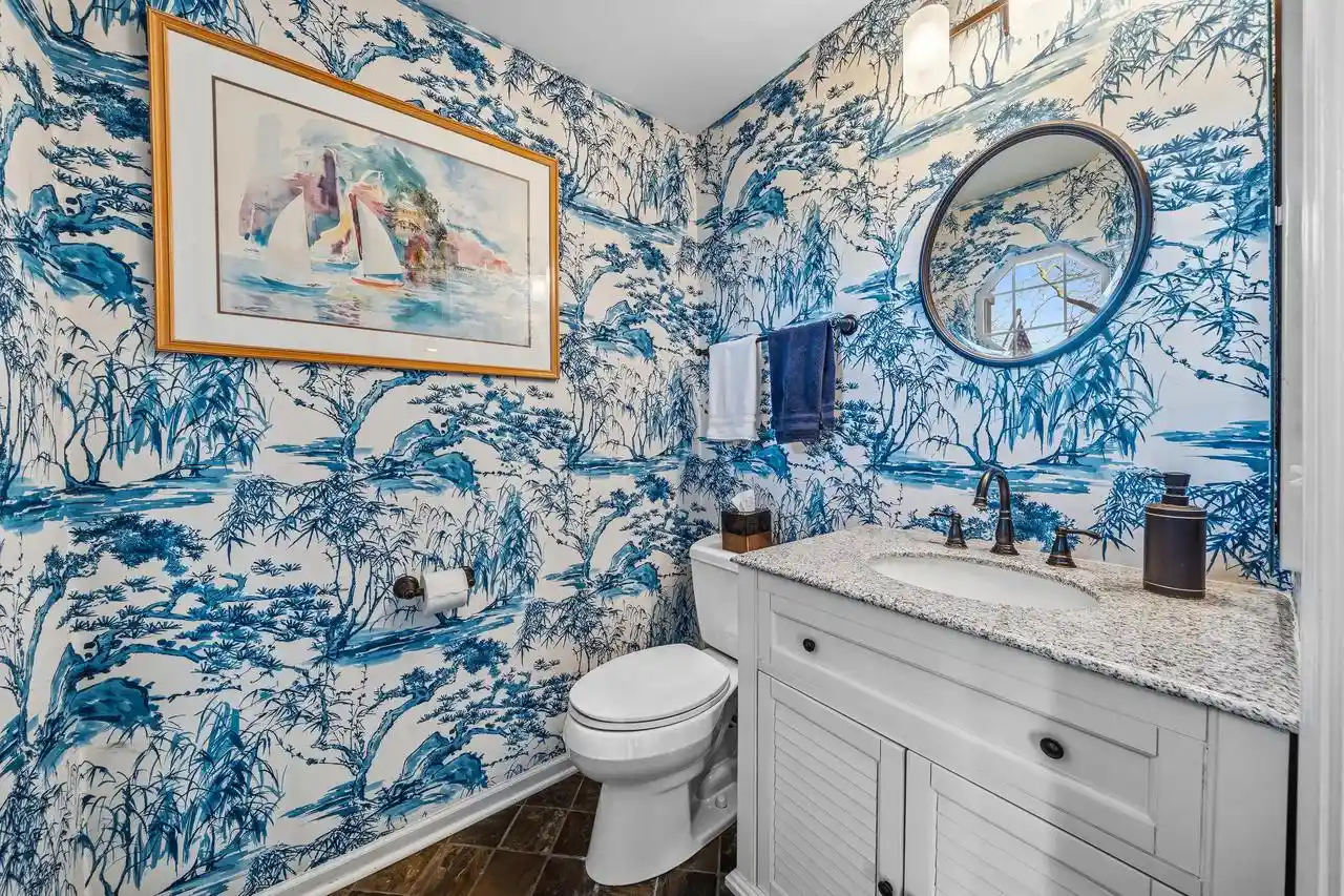 Listing Photo 1 - Condo for sale in building located at 765 Hillview Cir, Lake Geneva, WI 53147 - Unit #