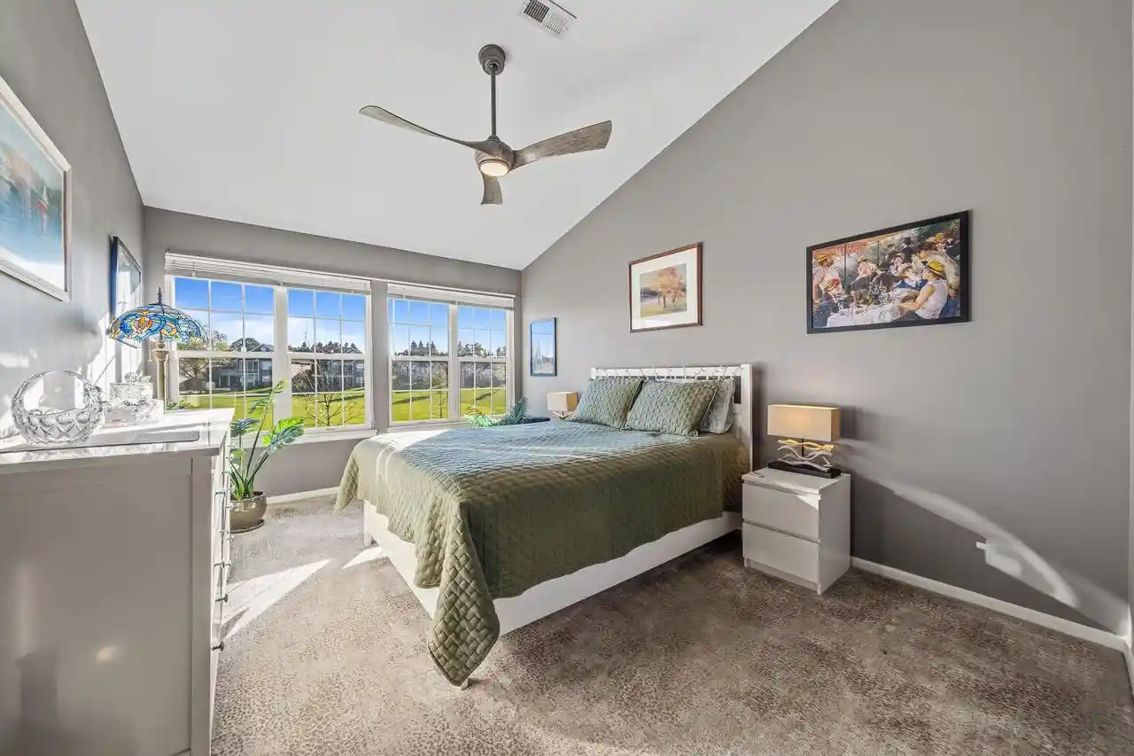 Listing Photo 5 - Condo for sale in building located at 765 Hillview Cir, Lake Geneva, WI 53147