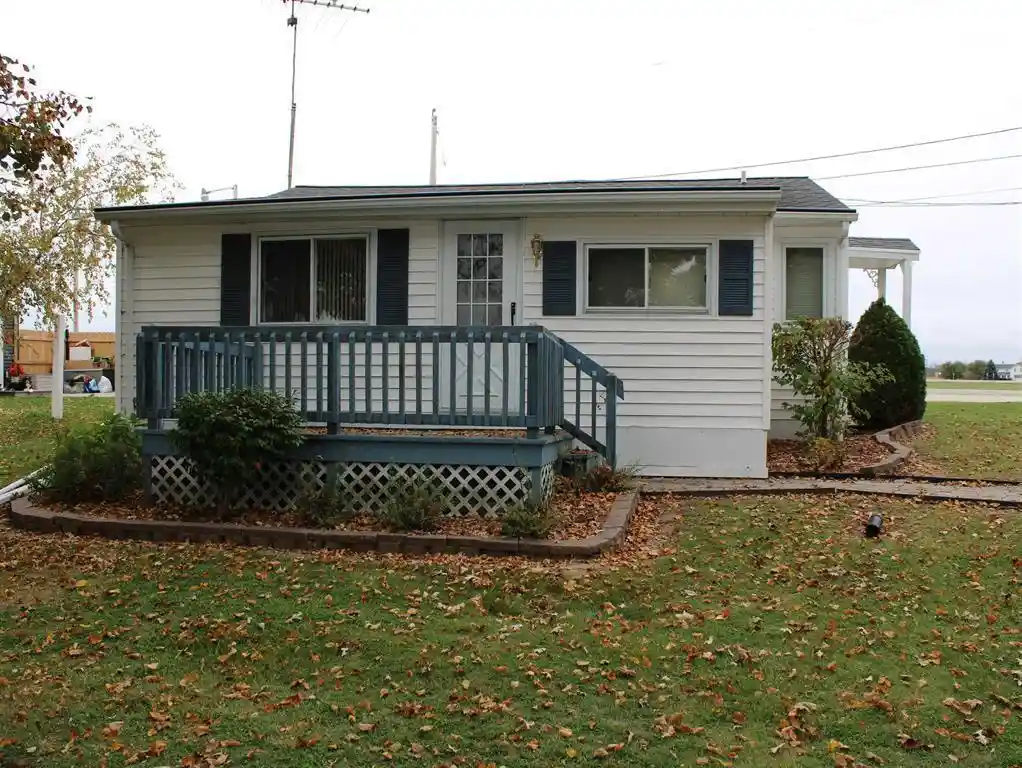 Photo 4 of Single family home for sale at W933 S Shore Ln, Saint Cloud, WI 53079 | MLS# 1985135 | Listing updated on 2026-10-20