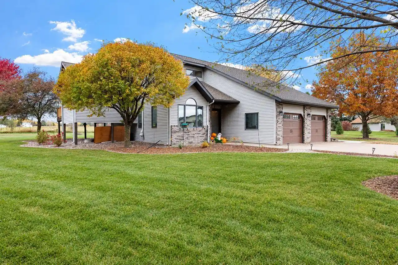 Photo 1 of Single family home for sale at N1407 Meadow Ln, Merrill, WI 54452 | MLS# 22605183 | Listing updated on 2026-10-16