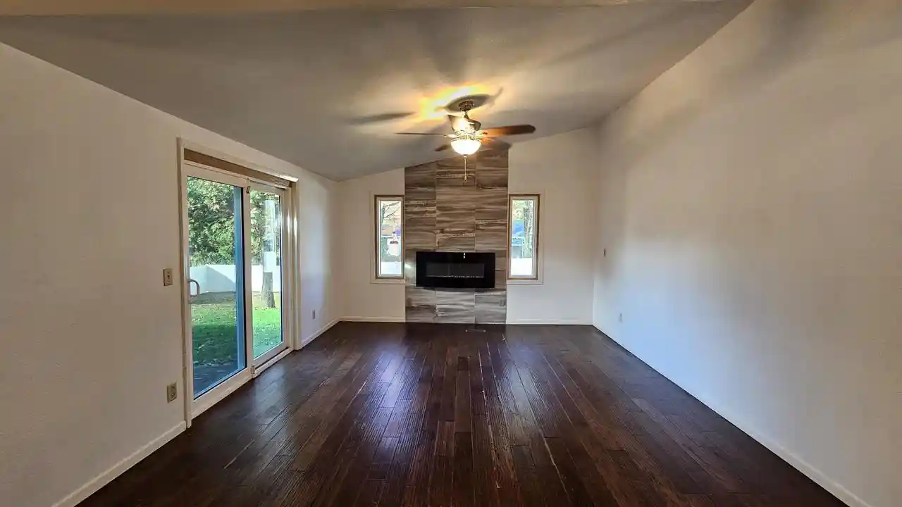 Photo 3 of Single family home for sale at 917 S Park St, Shawano, WI 54166 | MLS# 50334489 | Listing updated on 2026-10-28