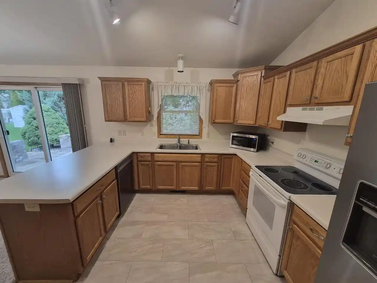 Photo 4 of Single family home for sale at 3823 Sandhill Dr, Janesville, WI 53546 | MLS# 2034816 | Listing updated on 2026-10-25