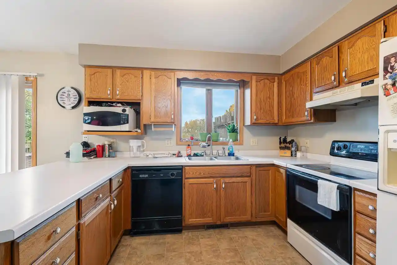 Photo 3 of Multi family home for sale at W3216 Westowne Ct, Appleton, WI 54915 | MLS# 50334505 | Listing updated on 2026-10-16