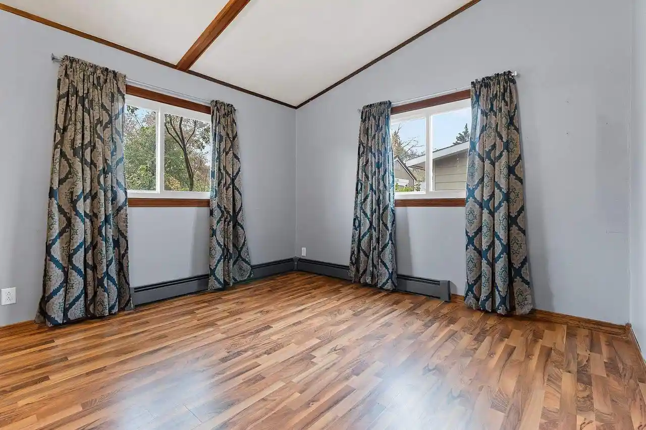 Photo 4 of Single family home for sale at 531 Mckinley Ave, Omro, WI 54963 | MLS# 50334510 | Listing updated on 2026-10-26