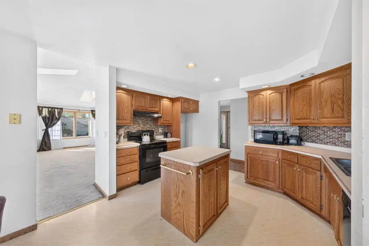 Photo 2 of Single family home for sale at N1630 North Rd, Greenville, WI 54942 | MLS# 50334499 | Listing updated on 2026-10-24