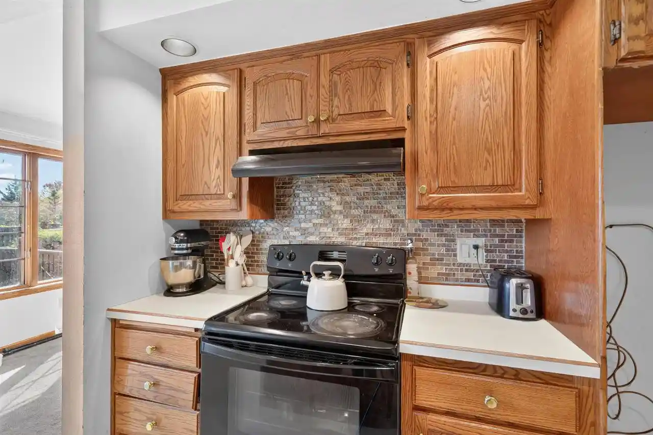 Photo 3 of Single family home for sale at N1630 North Rd, Greenville, WI 54942 | MLS# 50334499 | Listing updated on 2026-10-24