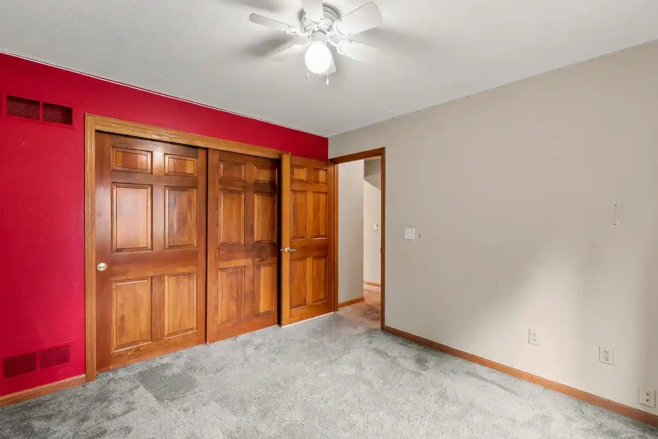 Photo 4 of Single family home for sale at 4550 S 119th Street, Milwaukee, WI 53228 | MLS# 1985210 | Listing updated on 2026-10-17