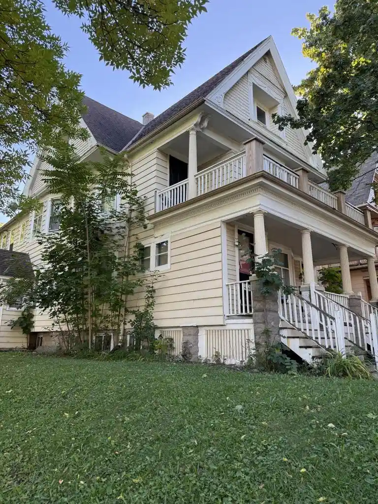 Photo 1 of Multi family home for sale at 3201 W Mckinley Blvd #3203, Milwaukee, WI 53208 | MLS# 1985220 | Listing updated on 2026-10-23