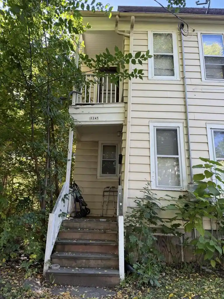 Photo 3 of Multi family home for sale at 3201 W Mckinley Blvd #3203, Milwaukee, WI 53208 | MLS# 1985220 | Listing updated on 2026-10-23