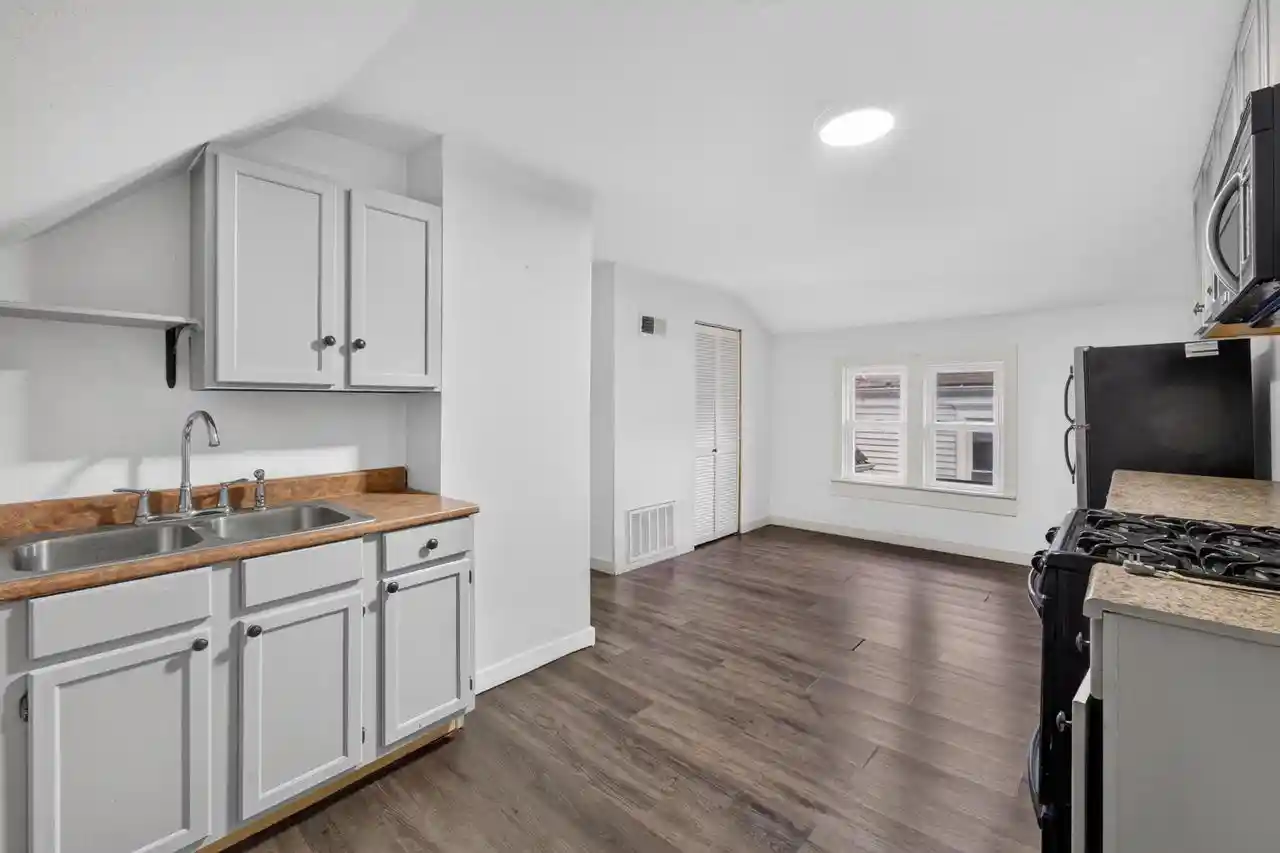 Photo 4 of Multi family home for sale at 904 Center St, Racine, WI 53403 | MLS# 1985237 | Listing updated on 2026-10-21