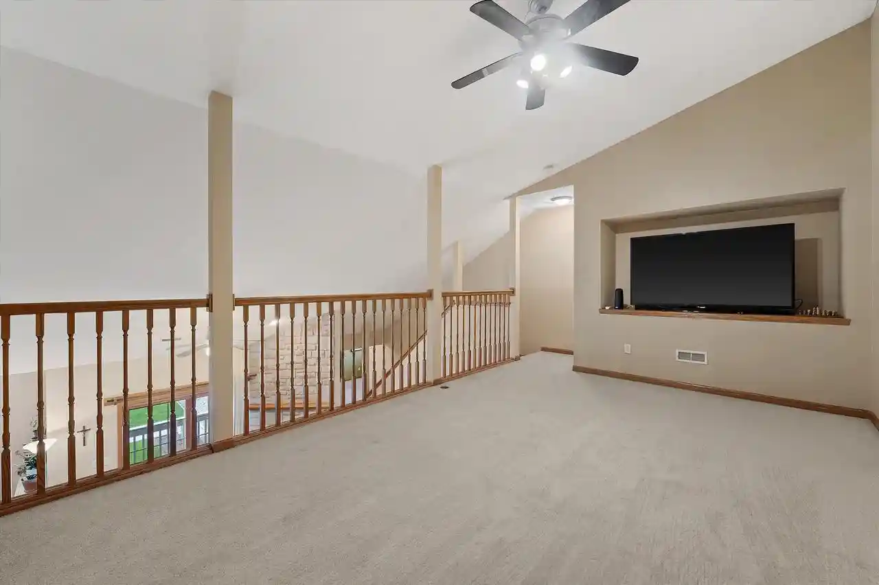 Photo 4 of Condo for sale at N161w19088 Oakland Dr, Jackson, WI 53037 | MLS# 1985261 | Listing updated on 2026-10-17