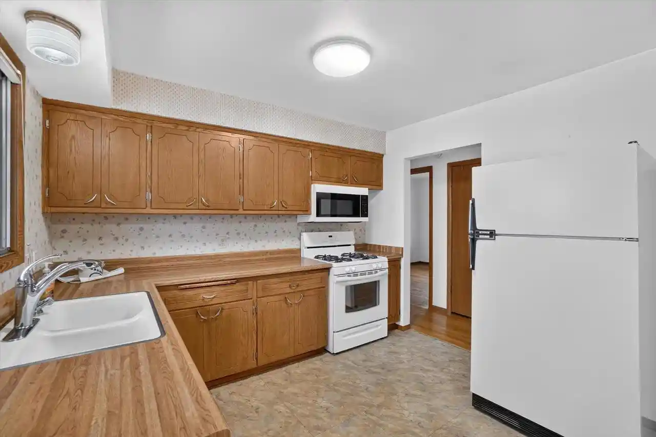 Photo 2 of Single family home for sale at 2120 Hubbard St, Janesville, WI 53546 | MLS# 2034871 | Listing updated on 2026-10-19