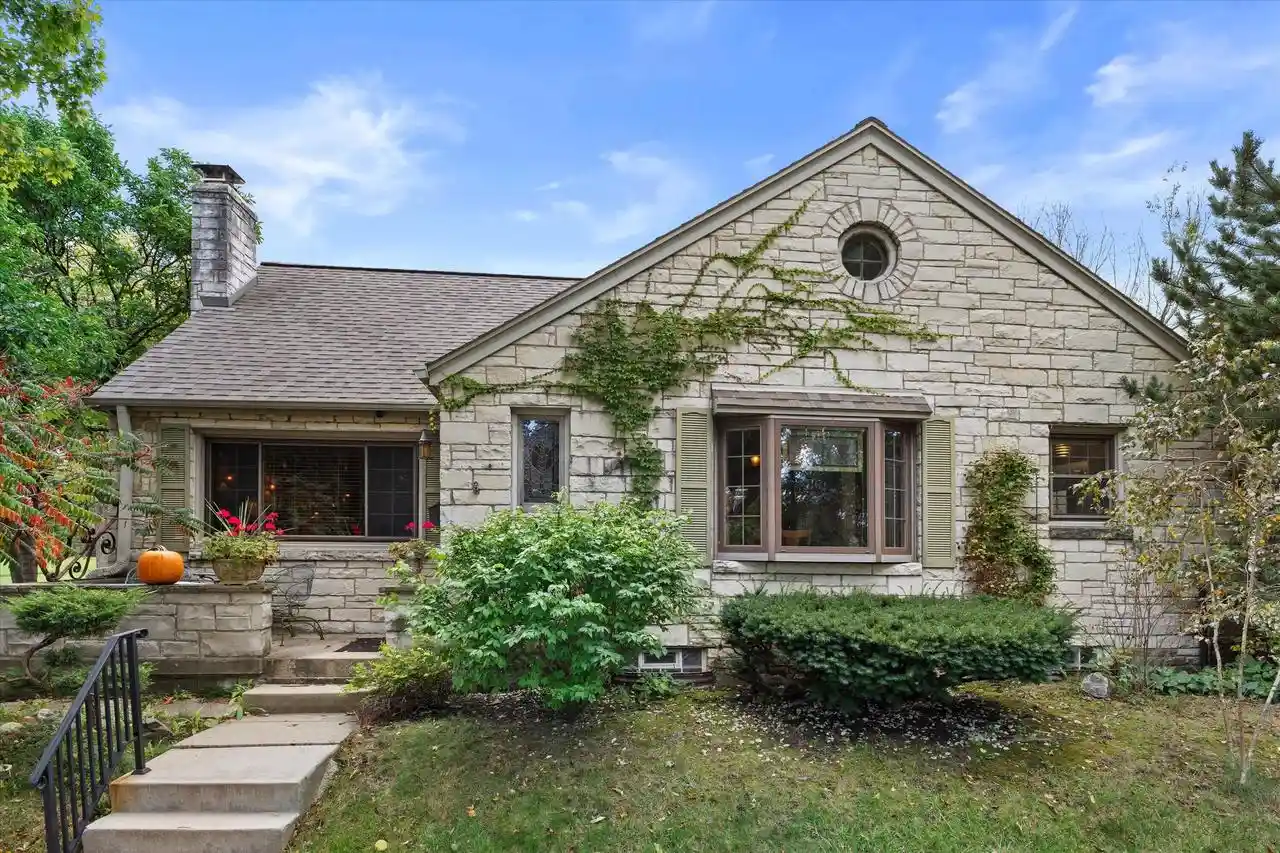 Photo 1 of Single family home for sale at 5700 W Rita Dr, Milwaukee, WI 53219 | MLS# 1985276 | Listing updated on 2026-10-22