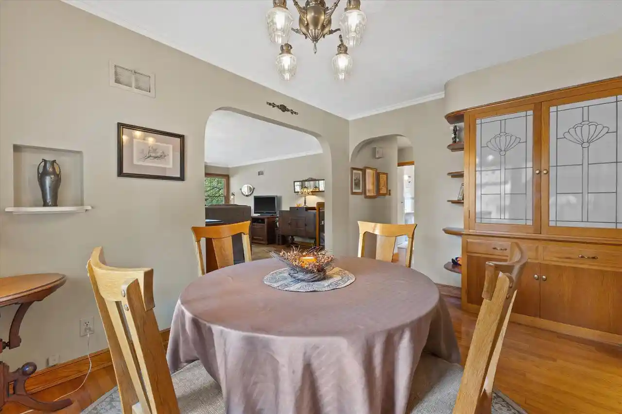 Photo 4 of Single family home for sale at 5700 W Rita Dr, Milwaukee, WI 53219 | MLS# 1985276 | Listing updated on 2026-10-22
