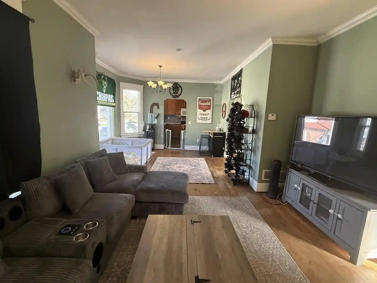 Photo 3 of Single family home for sale at 628 Milwaukee Ave, South Milwaukee, WI 53172 | MLS# 1985322 | Listing updated on 2026-10-27