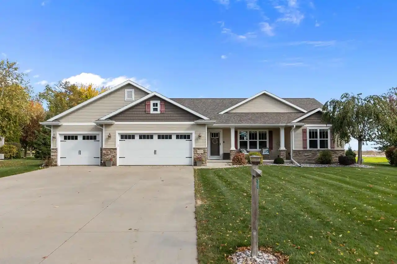 Photo 1 of Single family home for sale at N2254 Cornhusk Dr, Greenville, WI 54942 | MLS# 50334547 | Listing updated on 2026-10-21
