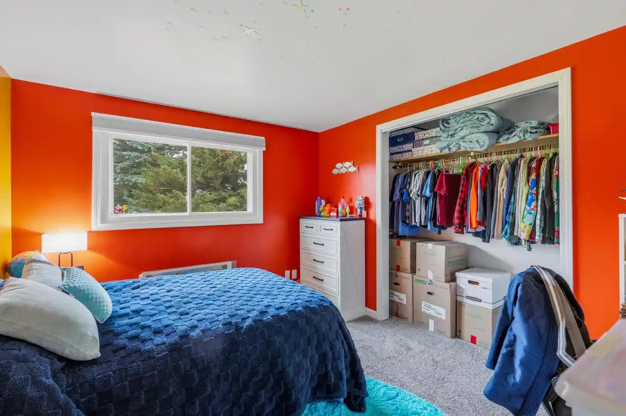 Photo 4 of Single family home for sale at W6077 Brady Ln, Elkhart Lake, WI 53020 | MLS# 1985374 | Listing updated on 2026-10-20