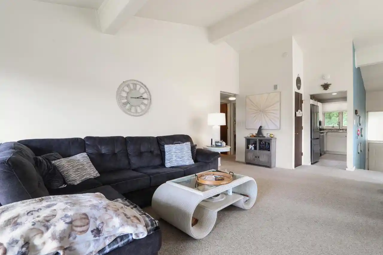 Listing Photo 1 - Condo for sale in building located at 81 Aspen Rd, Lake Geneva, WI 53147 - Unit #08