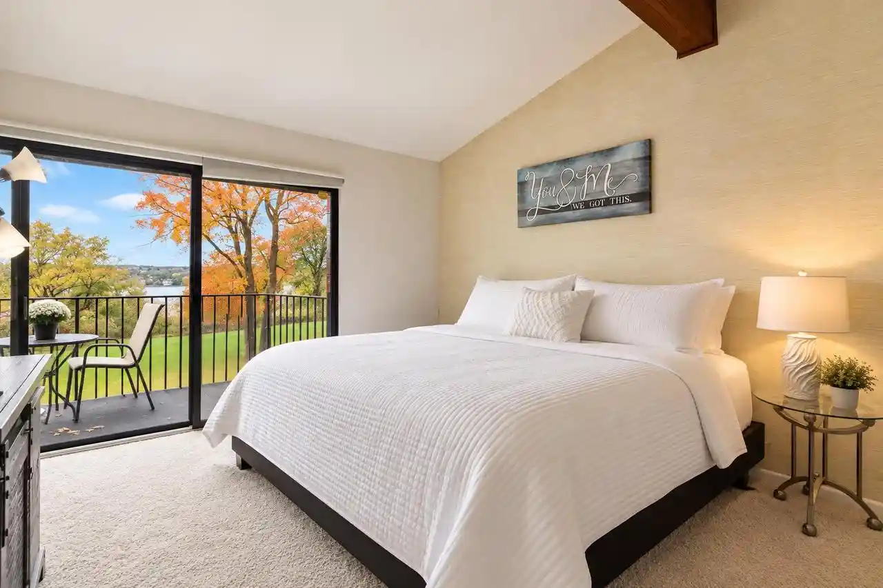 Listing Photo 5 - Condo for sale in building located at 81 Aspen Rd, Lake Geneva, WI 53147 - Unit #08