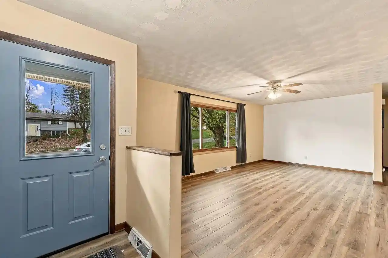 Photo 2 of Single family home for sale at 903 Hollywood Dr, Merrill, WI 54452 | MLS# 22605213 | Listing updated on 2026-10-20