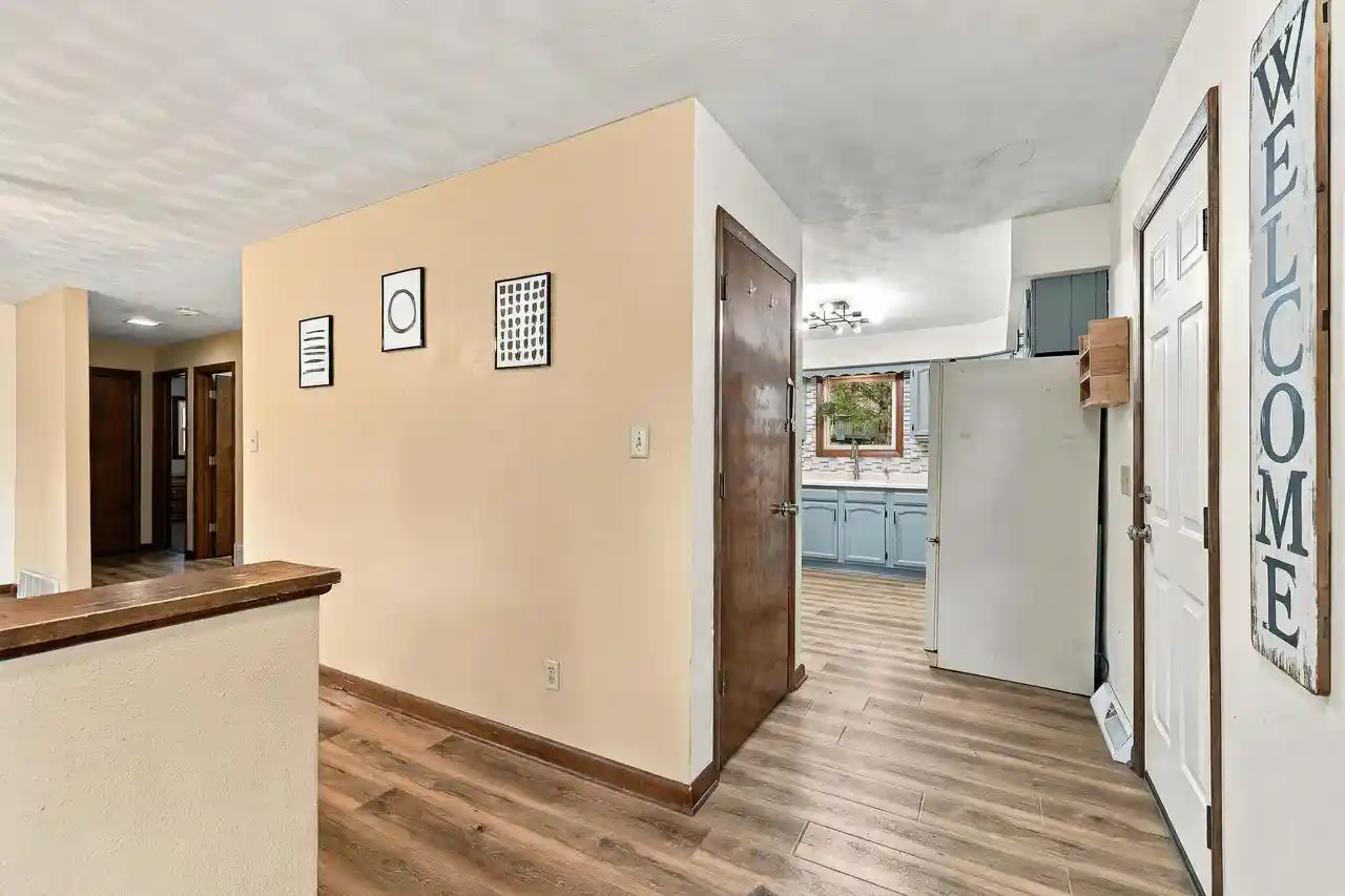 Photo 4 of Single family home for sale at 903 Hollywood Dr, Merrill, WI 54452 | MLS# 22605213 | Listing updated on 2026-10-20
