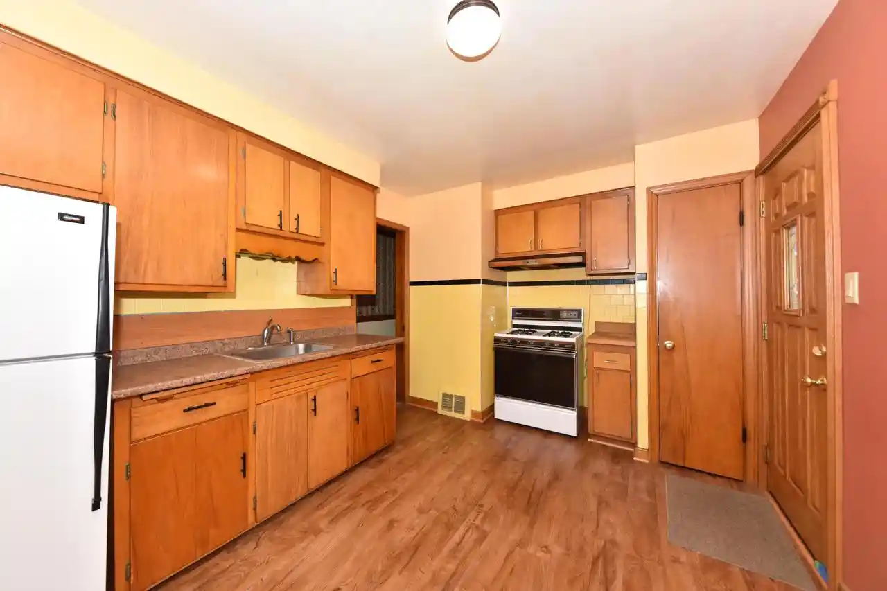 Photo 1 of Single family home for sale at 3671 S Pine Ave, Milwaukee, WI 53207 | MLS# 1985383 | Listing updated on 2026-10-22