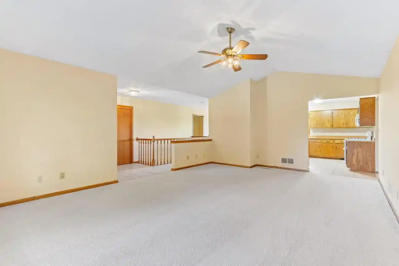 Photo 1 of Single family home for sale at N7202 Hamms Rd, Burlington, WI 53105 | MLS# 1985386 | Listing updated on 2026-10-28