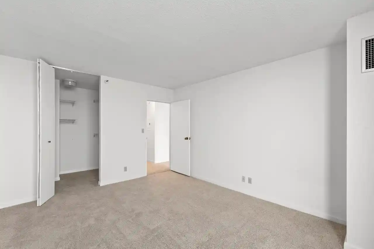 Photo 3 of Condo for sale at 1660 N Prospect Ave #1901, Milwaukee, WI 53202 | MLS# 1985391 | Listing updated on 2026-10-24