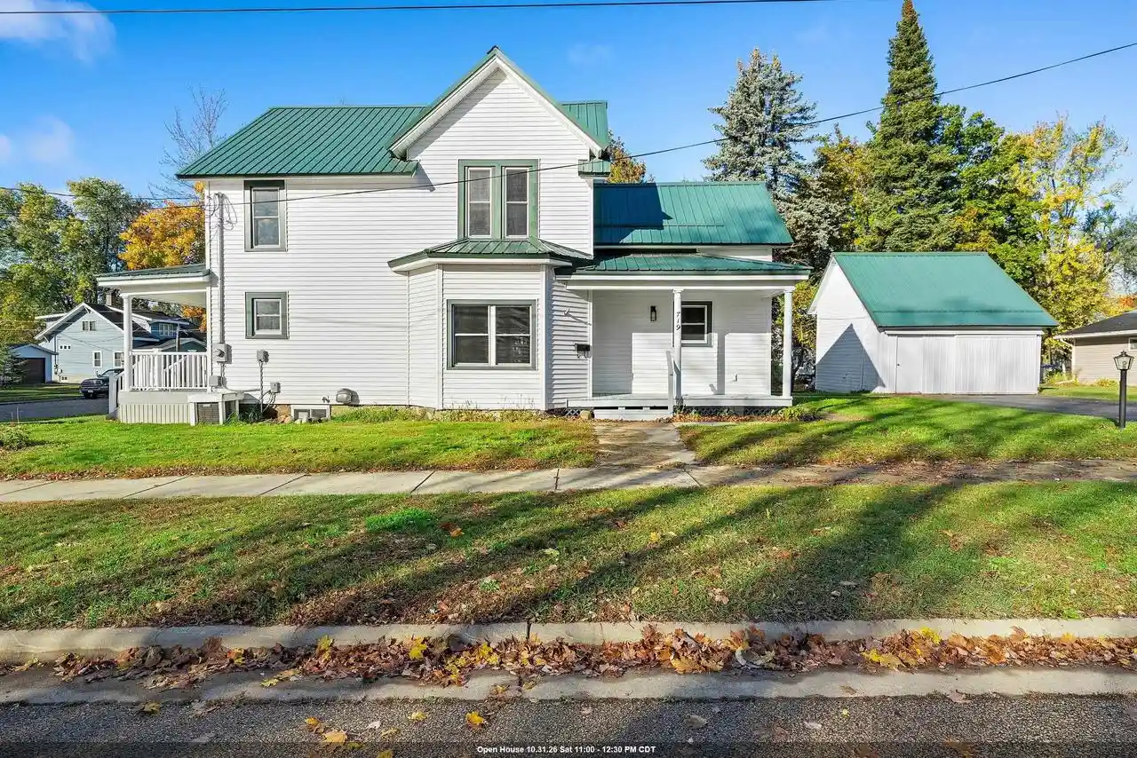 Single family home for sale at 719 S Bartlett St, Shawano, WI 54166 | MLS# 50334579