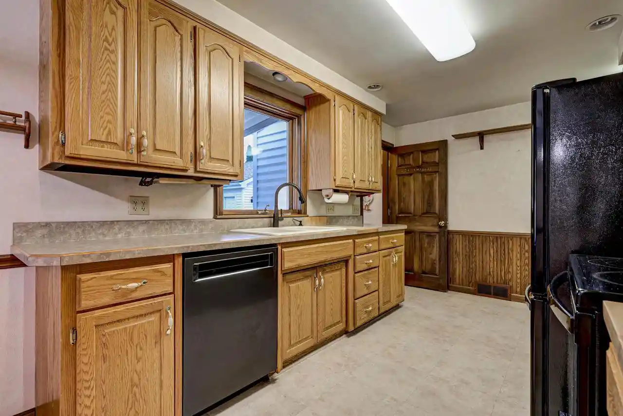 Photo 4 of Single family home for sale at 930 W Lindbergh St, Appleton, WI 54914 | MLS# 50334582 | Listing updated on 2026-10-24