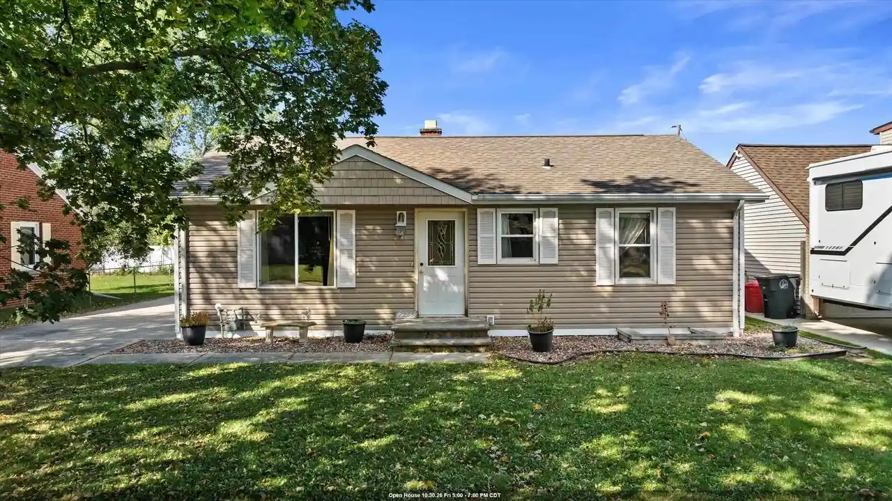 Single family home for sale at 2228 Magnolia Ln, Green Bay, WI 54304 | MLS# 50334583