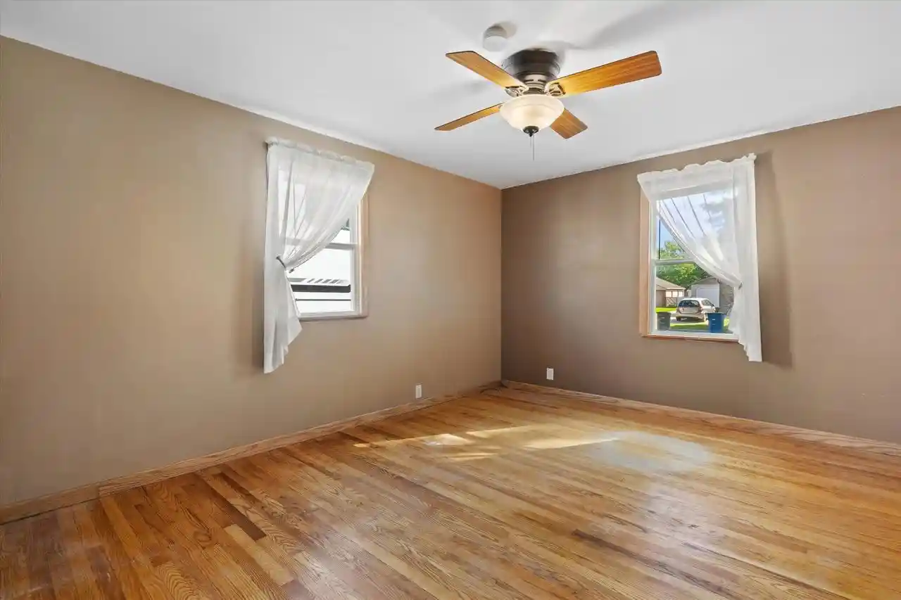 Photo 3 of Single family home for sale at 2228 Magnolia Ln, Green Bay, WI 54304 | MLS# 50334583 | Listing updated on 2026-10-27