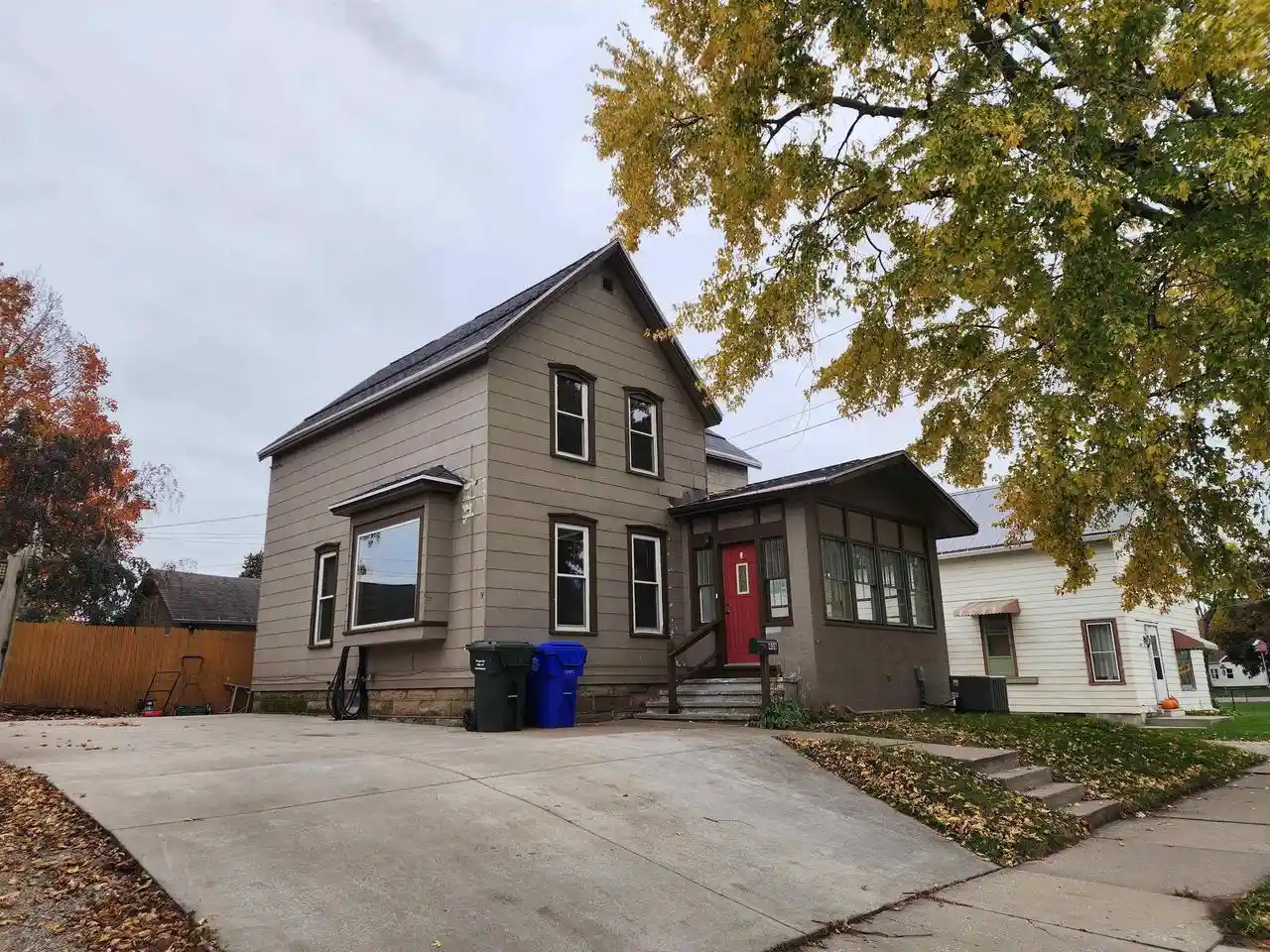 Photo 1 of Single family home for sale at 408 Main Ave, Kaukauna, WI 54130 | MLS# 50334591 | Listing updated on 2026-10-21