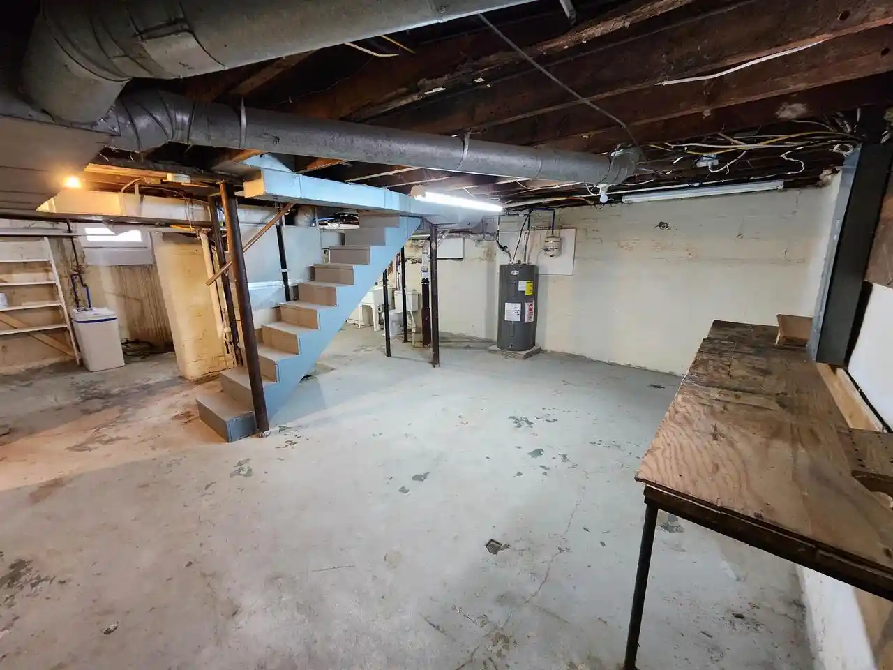 Photo 4 of Single family home for sale at 408 Main Ave, Kaukauna, WI 54130 | MLS# 50334591 | Listing updated on 2026-10-21