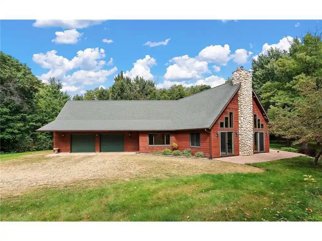 Photo 1 of Single family home for sale at 868 91st Street, Amery, WI 54001 | MLS# 1606107 | Listing updated on 2026-10-19
