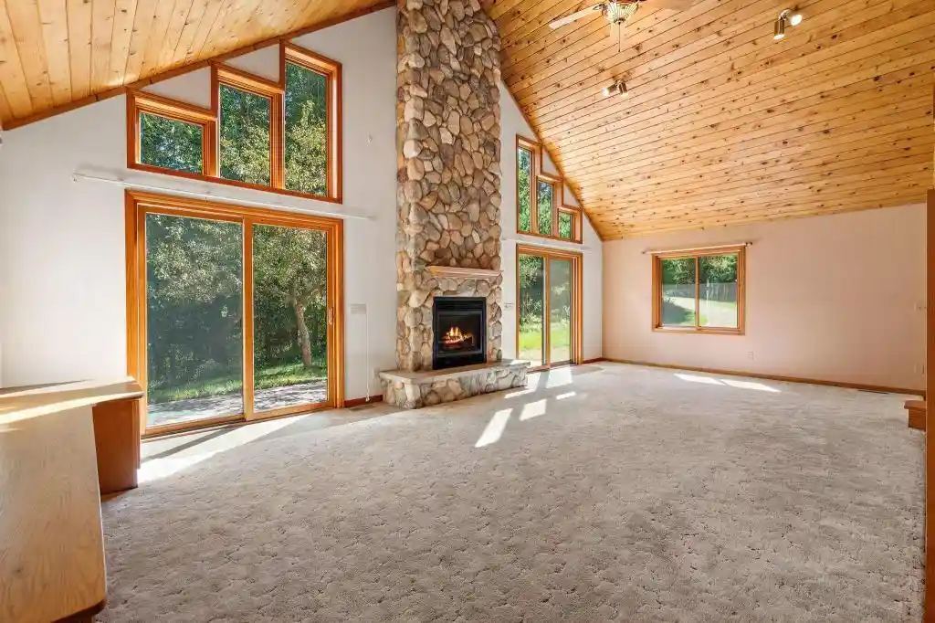 Photo 3 of Single family home for sale at 868 91st Street, Amery, WI 54001 | MLS# 1606107 | Listing updated on 2026-10-19