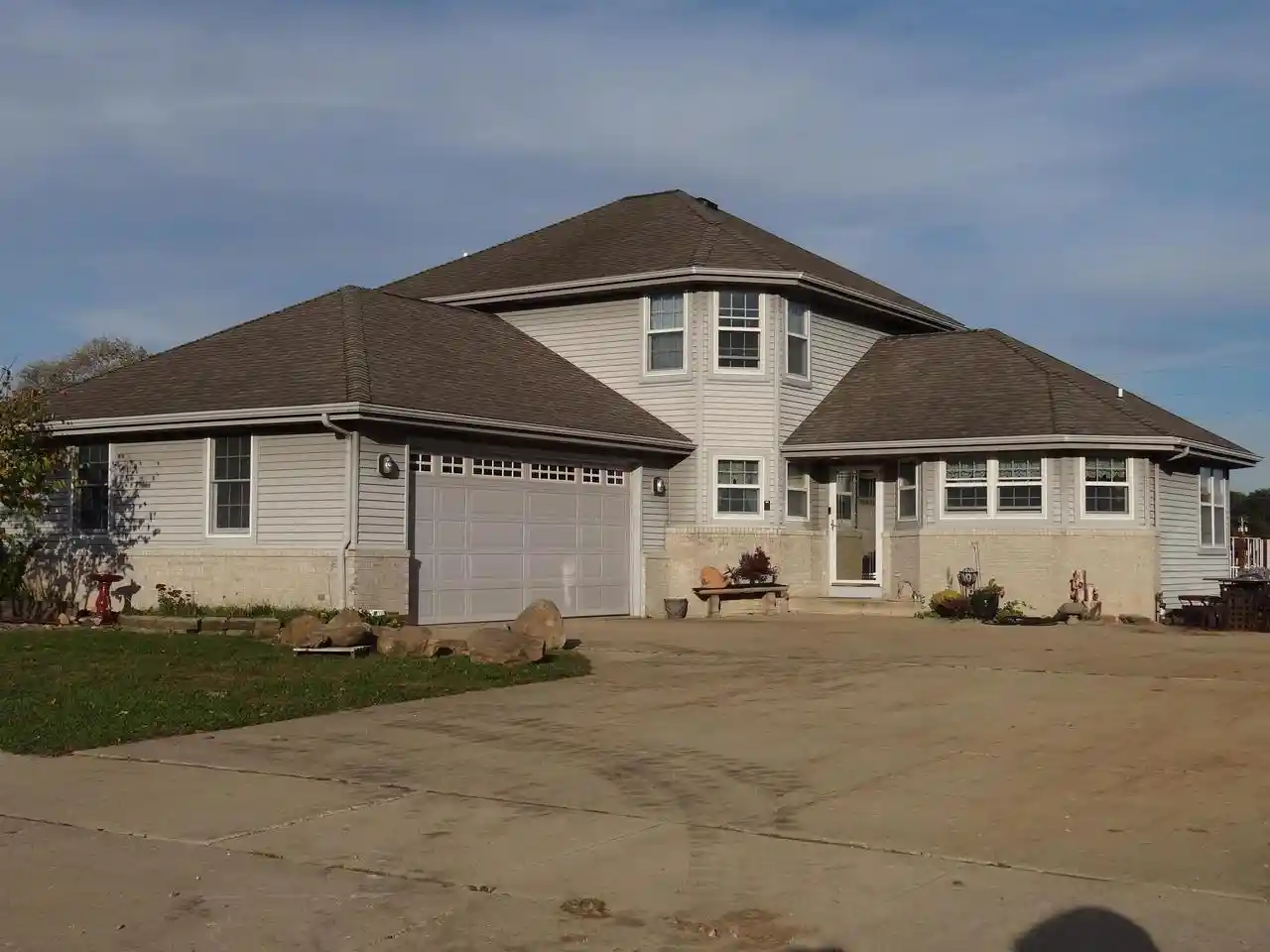 Single family home for sale at 1046 Summerhill Dr, Janesville, WI 53546 | MLS# 2034971