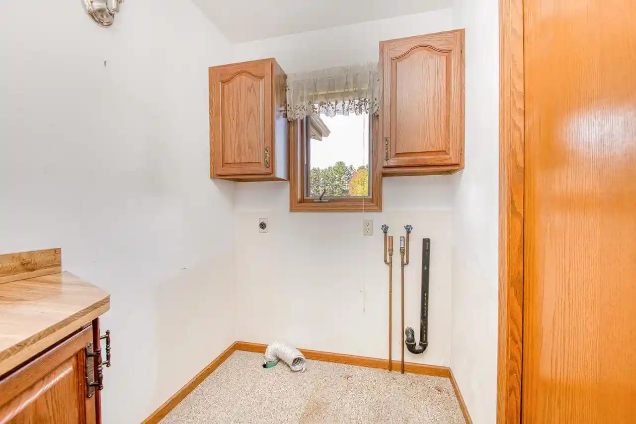 Photo 2 of Single family home for sale at 1385 Karla St, Platteville, WI 53818 | MLS# 2034989 | Listing updated on 2026-10-23