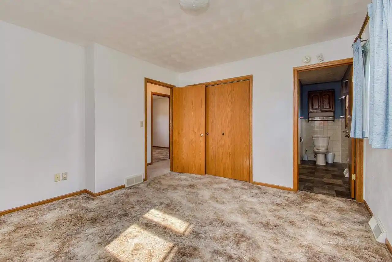 Photo 4 of Single family home for sale at 1385 Karla St, Platteville, WI 53818 | MLS# 2034989 | Listing updated on 2026-10-23