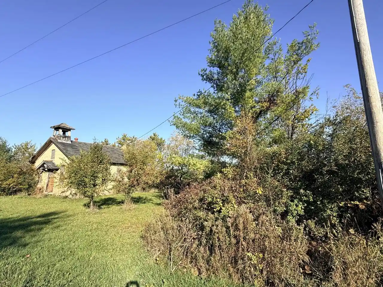 Photo 2 of Single family home for sale at 1690 Jay Rd, Belgium, WI 53004 | MLS# 1985455 | Listing updated on 2026-10-22