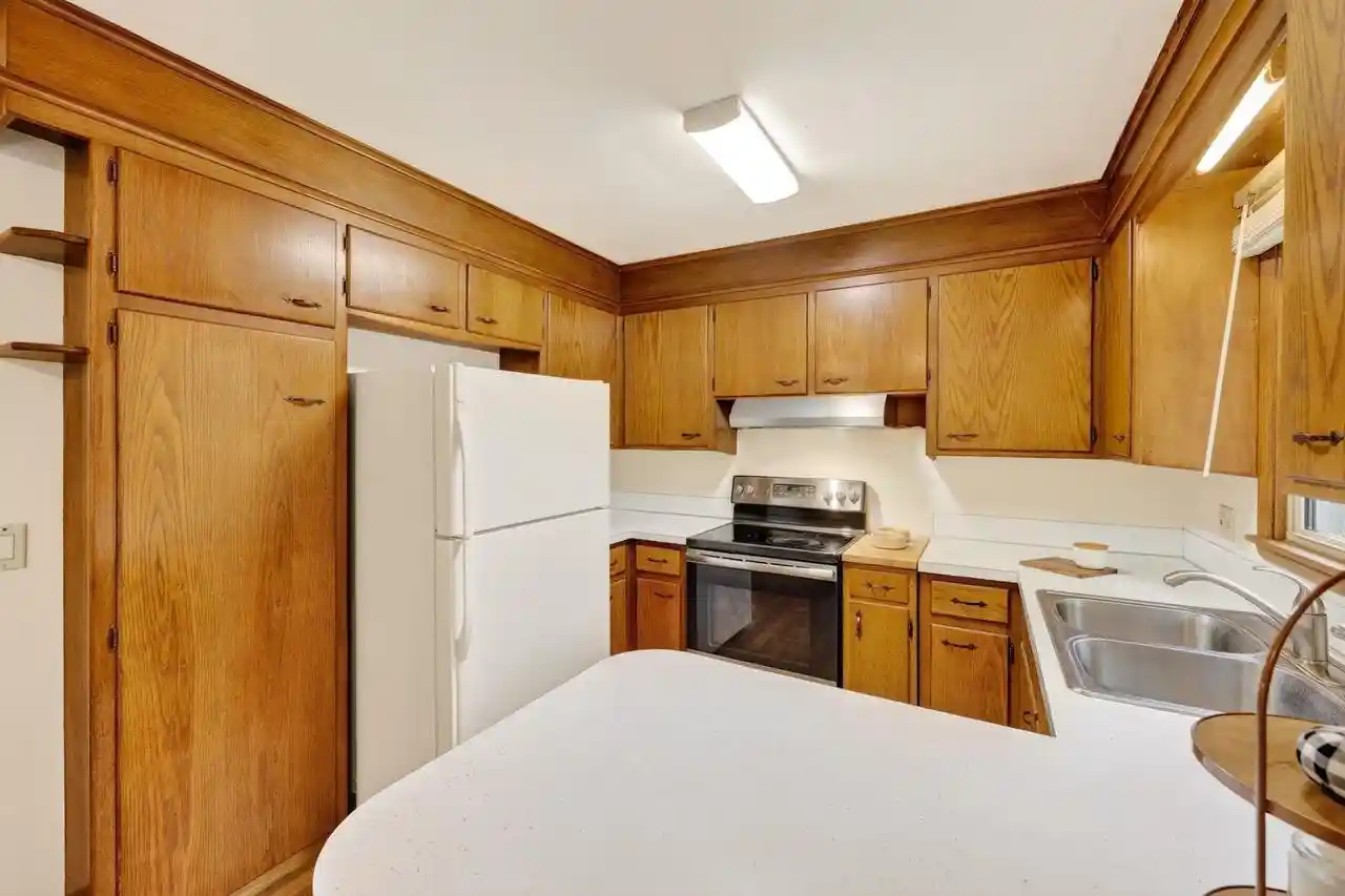 Photo 1 of Single family home for sale at 1421 Ellen Ave, Madison, WI 53716 | MLS# 2034990 | Listing updated on 2026-10-29