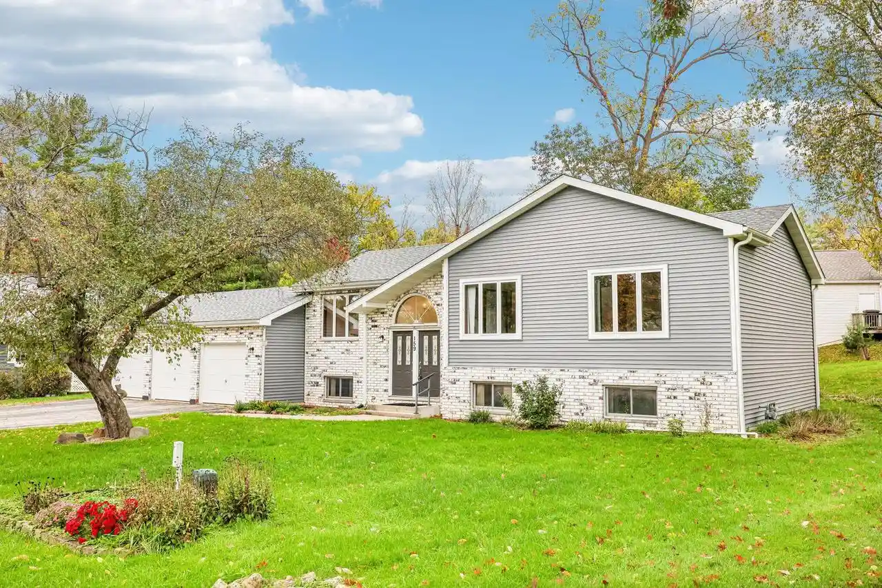 Photo 1 of Single family home for sale at 159 Willabay Dr, Williams Bay, WI 53191 | MLS# 1985466 | Listing updated on 2026-10-25