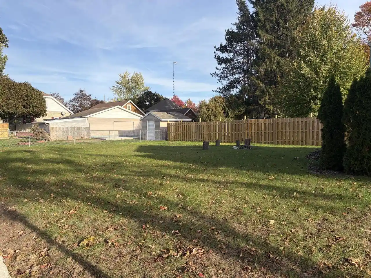 Photo 3 of Single family home for sale at 2015 34th Street, Two Rivers, WI 54241 | MLS# 1985470 | Listing updated on 2026-10-20