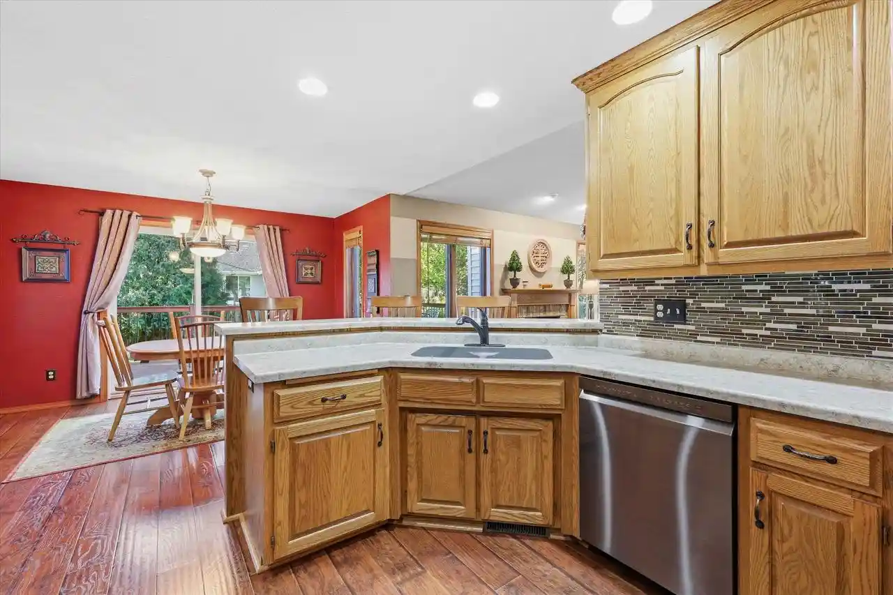 Photo 2 of Single family home for sale at W2421 Hickory Park Dr, Appleton, WI 54915 | MLS# 50334610 | Listing updated on 2026-10-23
