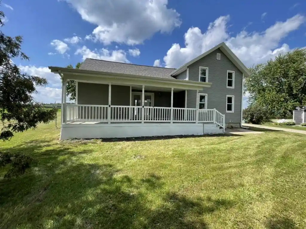 Photo 1 of Single family home for sale at N1613 Manley Rd, Greenville, WI 54942 | MLS# 50334612 | Listing updated on 2026-10-20
